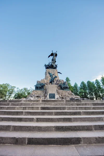 Серро de la gloria пам'ятник в Мендоса, Аргентина. — стокове фото