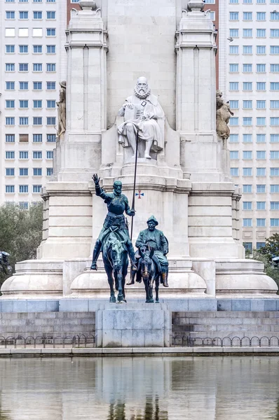 Praça da Espanha na capital espanhola . — Fotografia de Stock