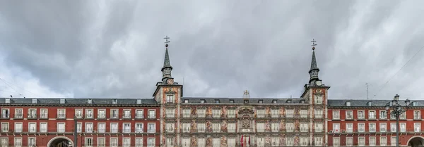 Torget Plaza Mayor i Madrid, Spanien. Royaltyfria Stockbilder