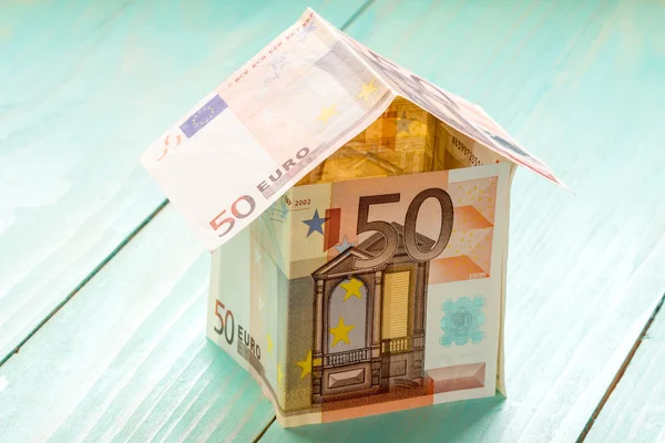 House Made From Fifty Euro Banknotes — Stock Photo, Image