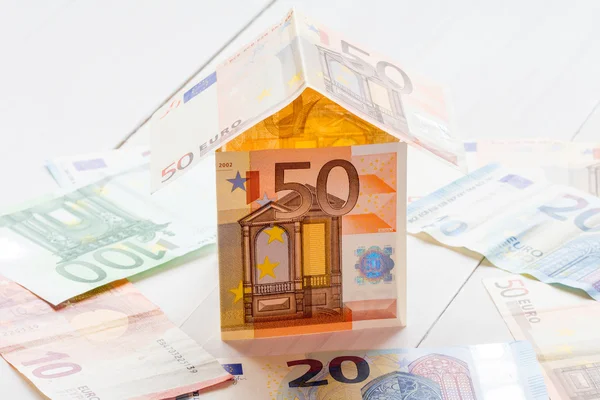 House made of Euro currency. — Stock Photo, Image