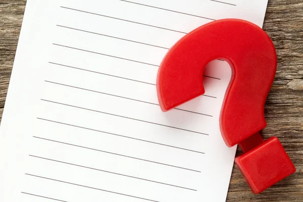 Note paper and question mark — Stock Photo, Image