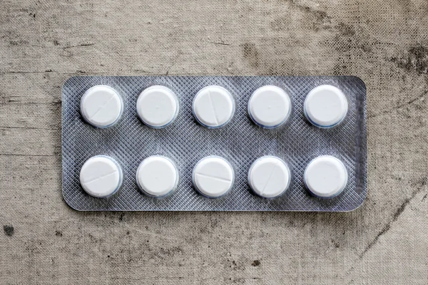 Pastillas en un blister — Foto de Stock