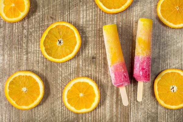 Eis am Stiel mit Orangenscheiben — Stockfoto