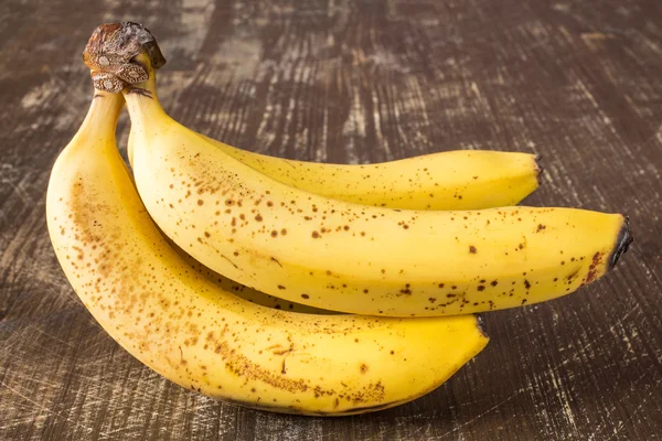 Csokor friss banán. — Stock Fotó