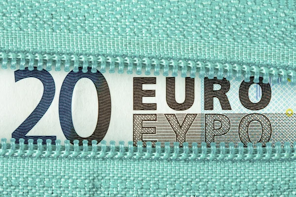 Zwanzig Euro und Reißverschluss — Stockfoto