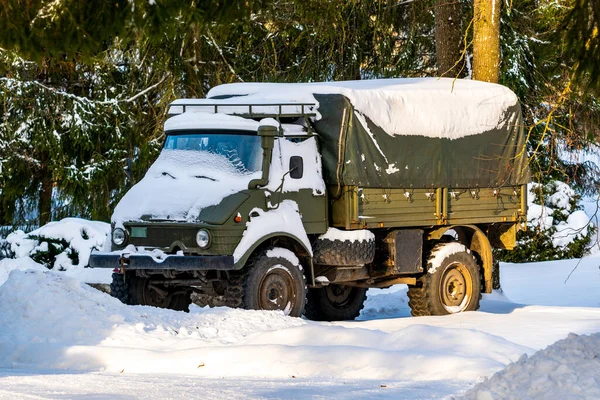 Antiguo Camión Militar Transporte Tropas Del Ejército Bosque Invierno — Foto de Stock