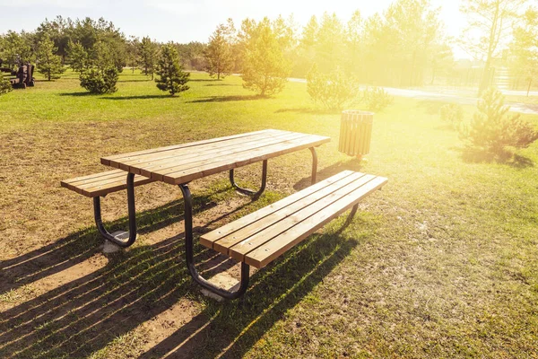 Empty Picnic Table Park Spring Season — Stock Photo, Image
