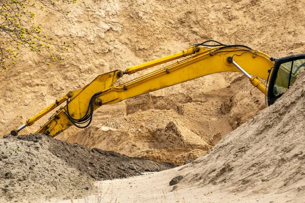 Graafmachine Werkt Bij Zandgroeve Bouwsector — Stockfoto