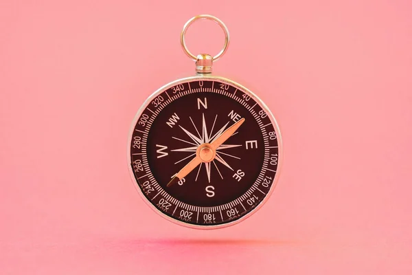 Black Compass Floating Pink Background — Stock Photo, Image
