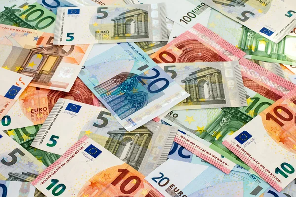 Haufen verschiedener Euro-Banknoten — Stockfoto