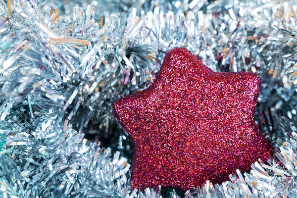 Tisel chuchería y plata rojo Navidad —  Fotos de Stock