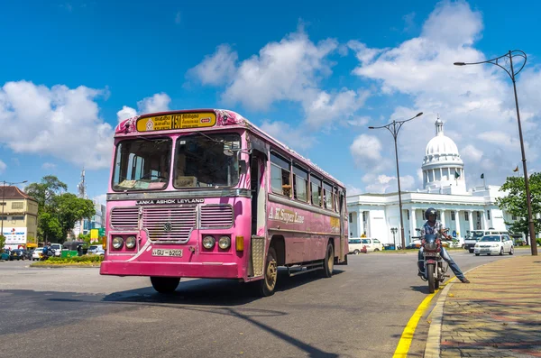 Colombo, Sri Lanka február 27 2015: Tuk Tuk street, Colombo, Srí Lanka 27 február, 2015-re a város — Stock Fotó