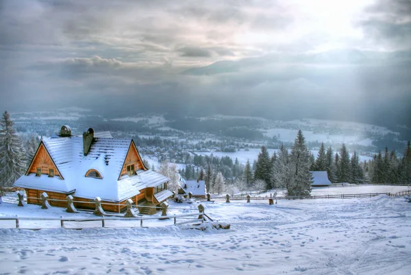 House in the mountain — Stock Photo, Image