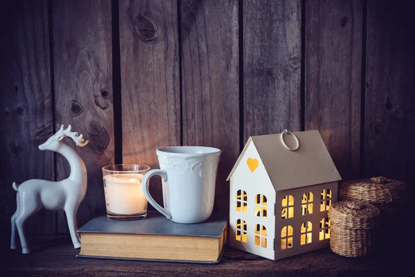 Décoration de la maison : lumière de nuit intérieure chaude — Photo