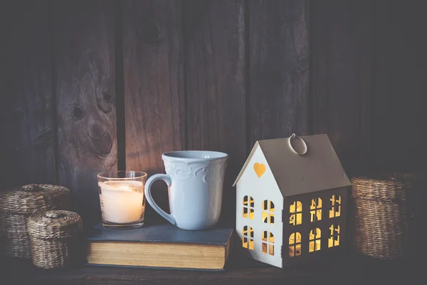 Ev dekorasyon: sıcak iç gece lambası — Stok fotoğraf