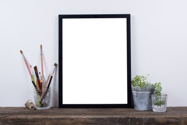 İskandinav tarzı boş fotoğraf çerçevesi kadar sahte. Çok az ev dekorasyonu