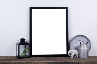 İskandinav tarzı boş fotoğraf çerçevesi kadar sahte. Çok az ev dekorasyonu