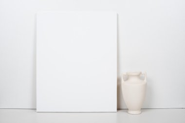 Boş boş tuval üzerine beyaz bir arka plan ev iç dekor