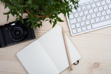 Fotoğrafçılar blogcular işyeri masaüstü, tarz hipsters çalışma