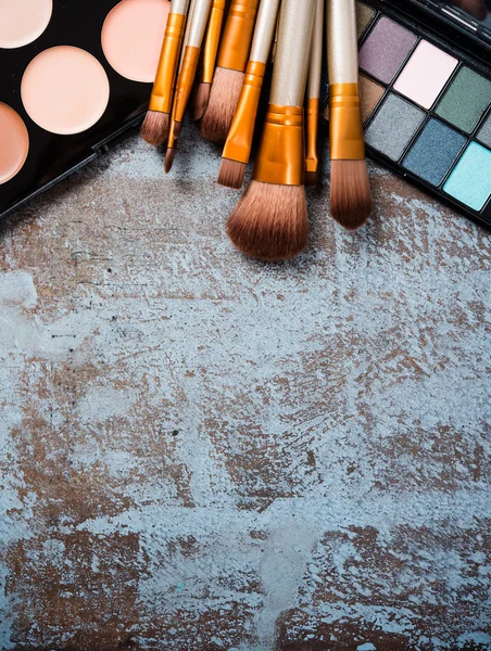 Professionell makeup borstar och verktyg insamling, smink produktion — Stockfoto