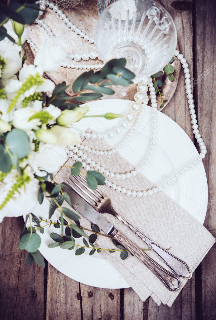 Vintage Wedding Table Decor Tableware Flowers And Pearl Beads