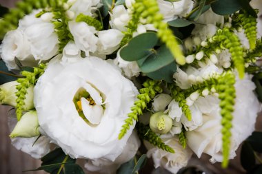 Çiçek ve yaprakları makro closeup zarif beyaz buket