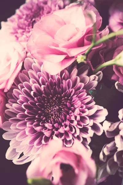 Bouquet of pink flowers closeup, eustoma and chrysanthemum — Stock Photo, Image