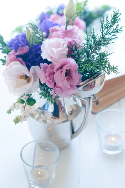 Bouquet of purple and pink eustomas — Stock Photo, Image