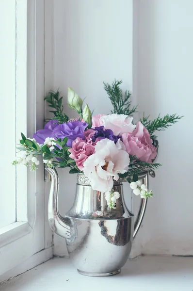 Blumenschmuck für Zuhause — Stockfoto