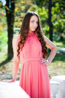 genç ve güzel kız