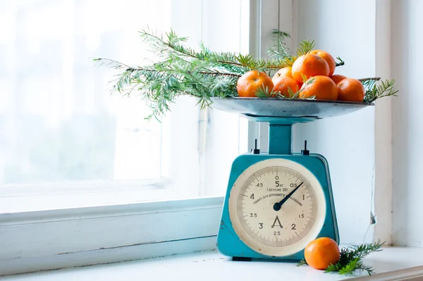 Vintage kitchen scales — Stock Photo, Image