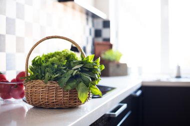 taze yeşillik sepeti