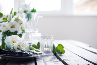 yaz düğün masa dekorasyonu