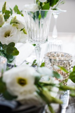 yaz düğün masa dekorasyonu