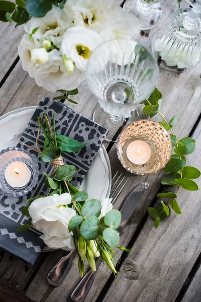 夏の結婚式のテーブル デコレーション — ストック写真