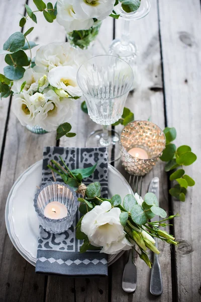 Zomer bruiloft tafeldecoratie — Stockfoto