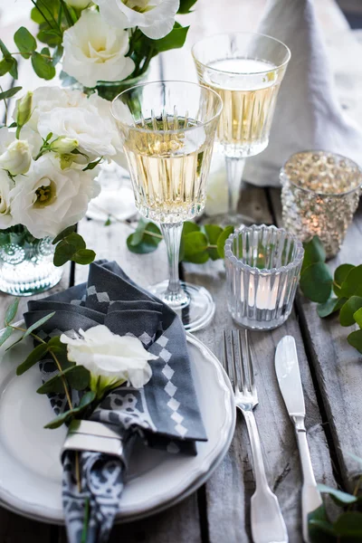 Decoração de mesa de casamento de verão — Fotografia de Stock