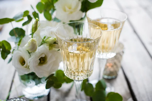 Summer wedding table decor — Stock Photo, Image