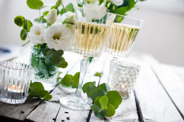 Summer wedding table decor — Stock Photo, Image