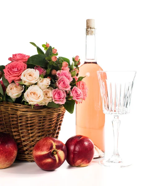 Frutta, vino e fiori — Foto Stock