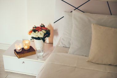 Mumlar bir başucu dekor