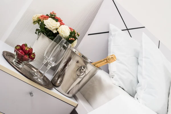 Champagne a letto — Foto Stock