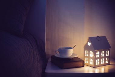 Rahat akşam yatak odası