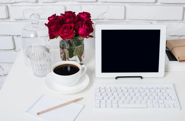 Young business woman workspace — Stock Photo, Image