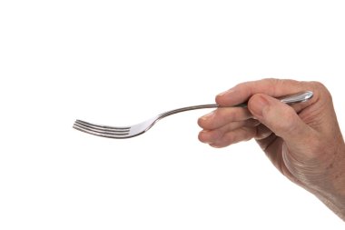Yemek çatalı tutan el