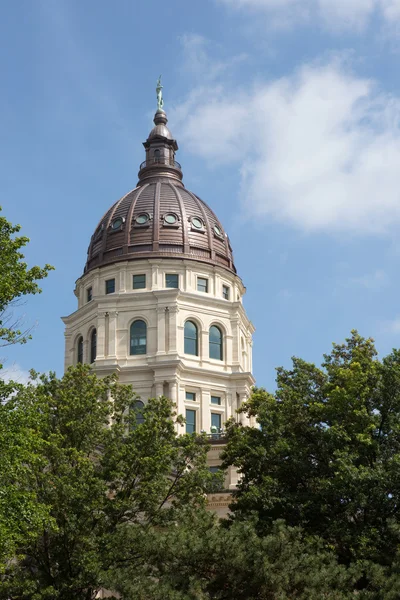 Kuppel der Hauptstadt des Bundesstaates Kansas — Stockfoto