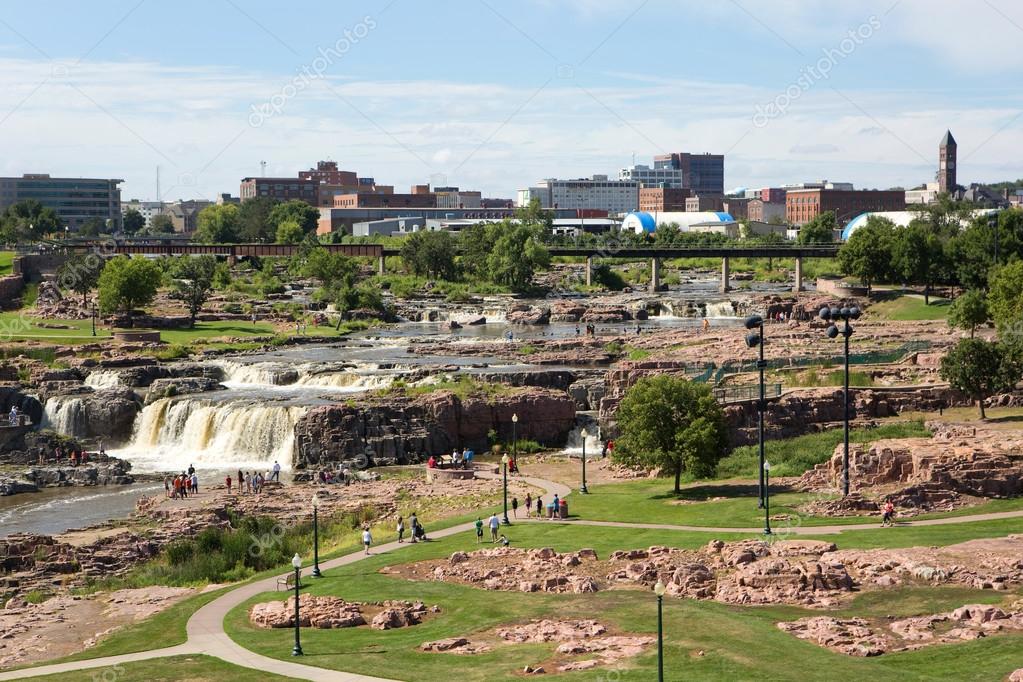 Sioux Falls Park South Dakota Skyline Stock Editorial Photo © sframe