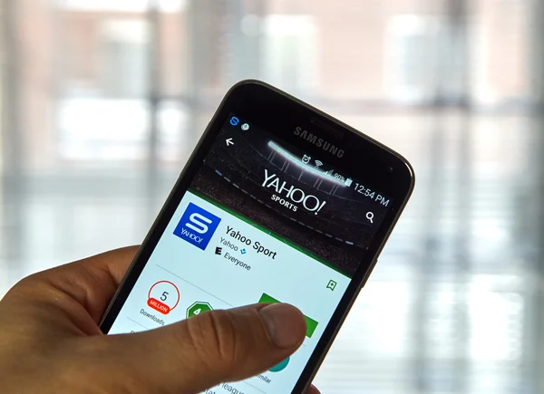 Yahoo Sports mobile app — Stock Photo, Image