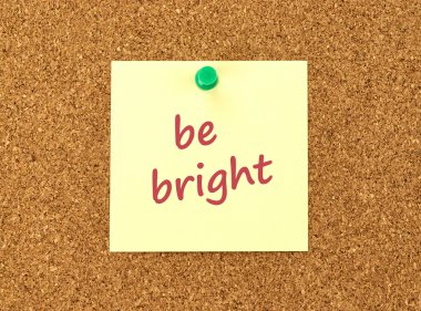 boş sarı yapışkan not 